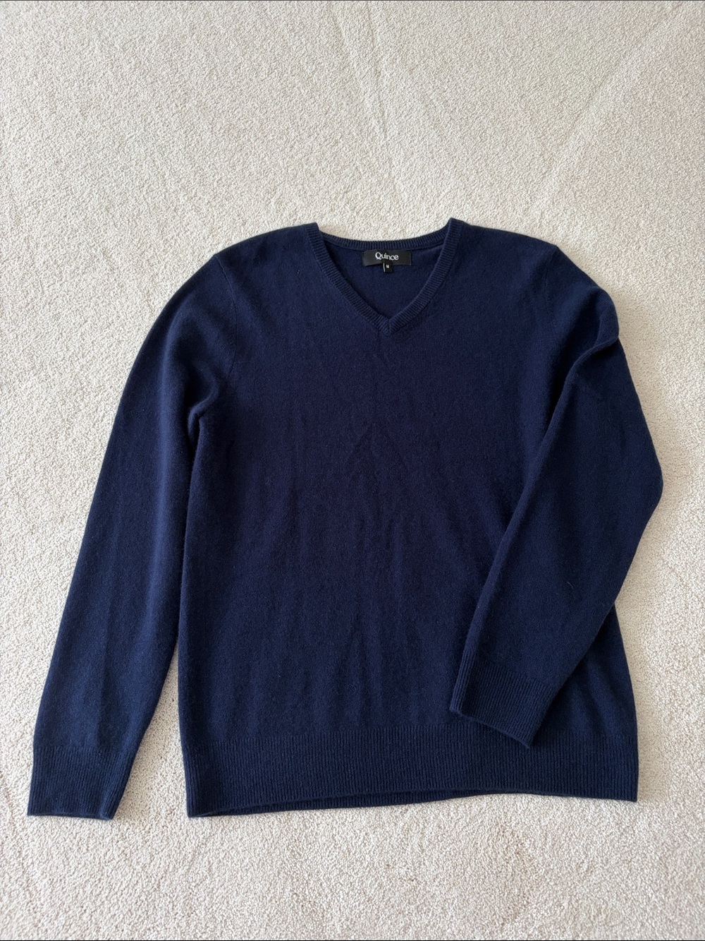 Quince Men's V-Neck Sweater in Navy